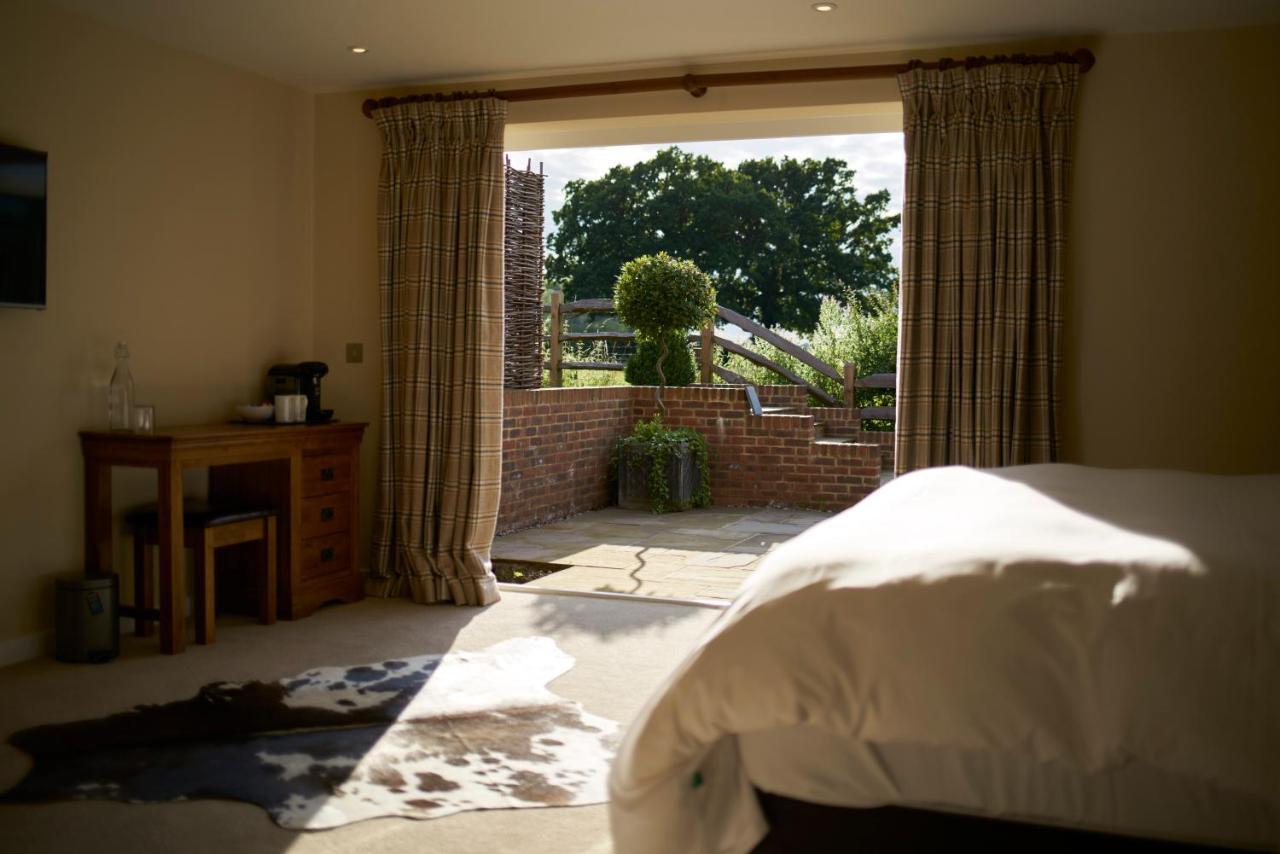 The Three Chimneys Country Pub Hotel Biddenden Buitenkant foto